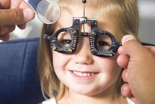 اعطای کمک هزینه خرید عینک برای کودکان ۳ تا ۶ سال