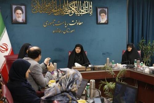 جهاد دانشگاهی به تجاری سازی تولیدات زنان کمک نماید