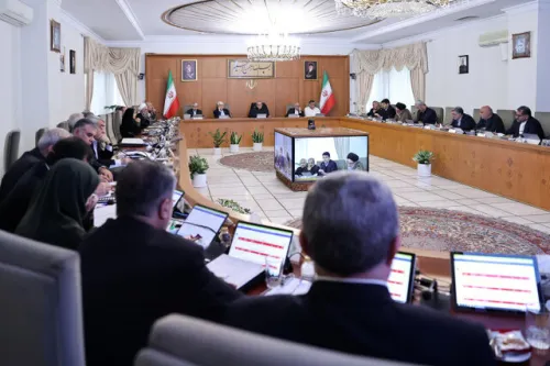 عرضه گزارش وزیر تعاون از کیفیت اجرای طرح کالا برگ