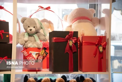 گرایش به ولنتاین نتیجه جذاب شدن عناصر فرهنگی غرب در جامعه است