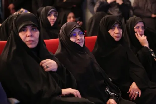 دفاع از جایگاه زنان از تأکیدات رهبر شهید بود
