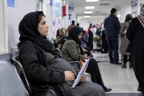 حاملگی زیر سایه هزینه ها بیمه چقدر از بار مادران کم می کند؟